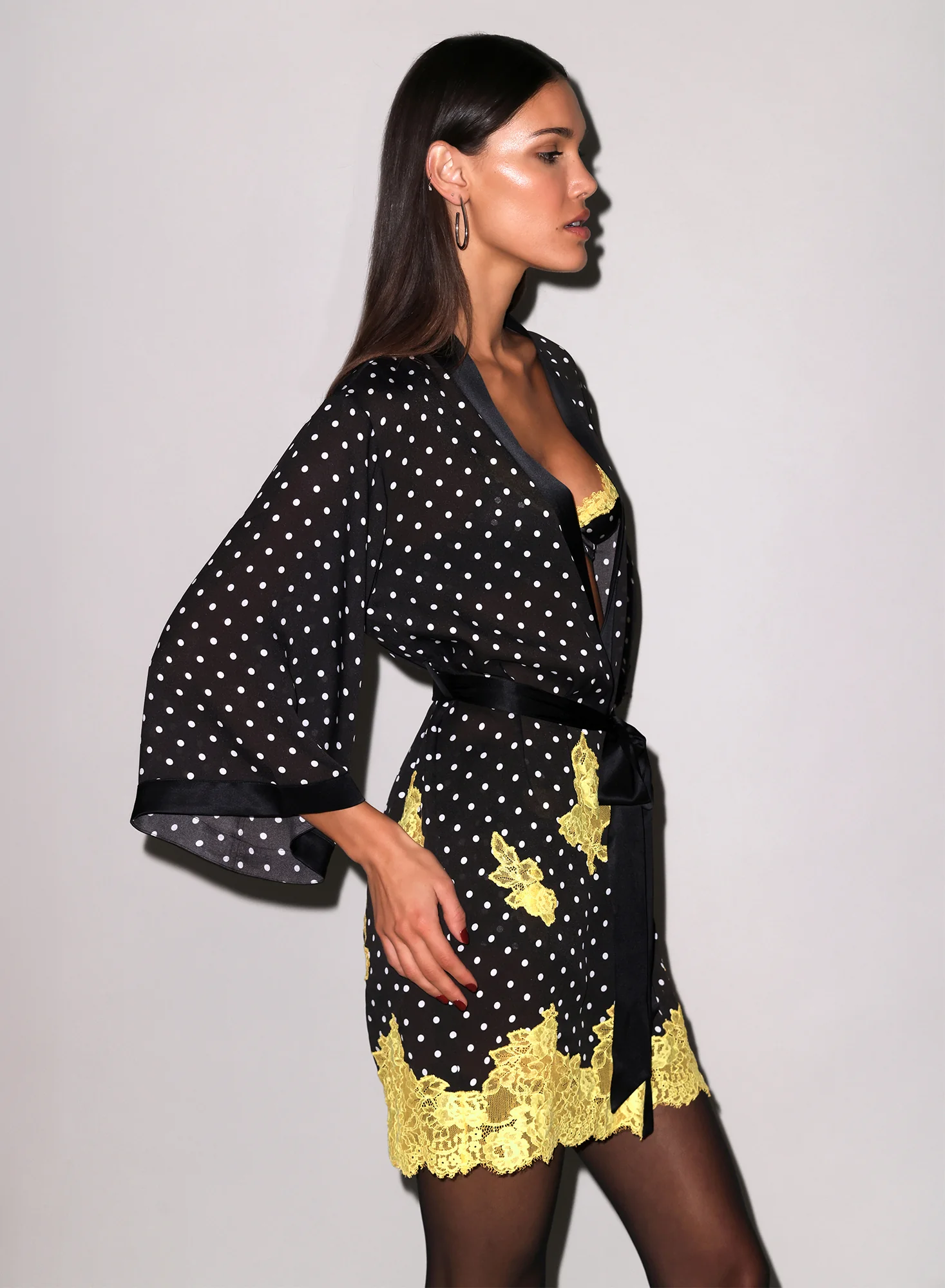 Juliet Lace Robe - Image 5