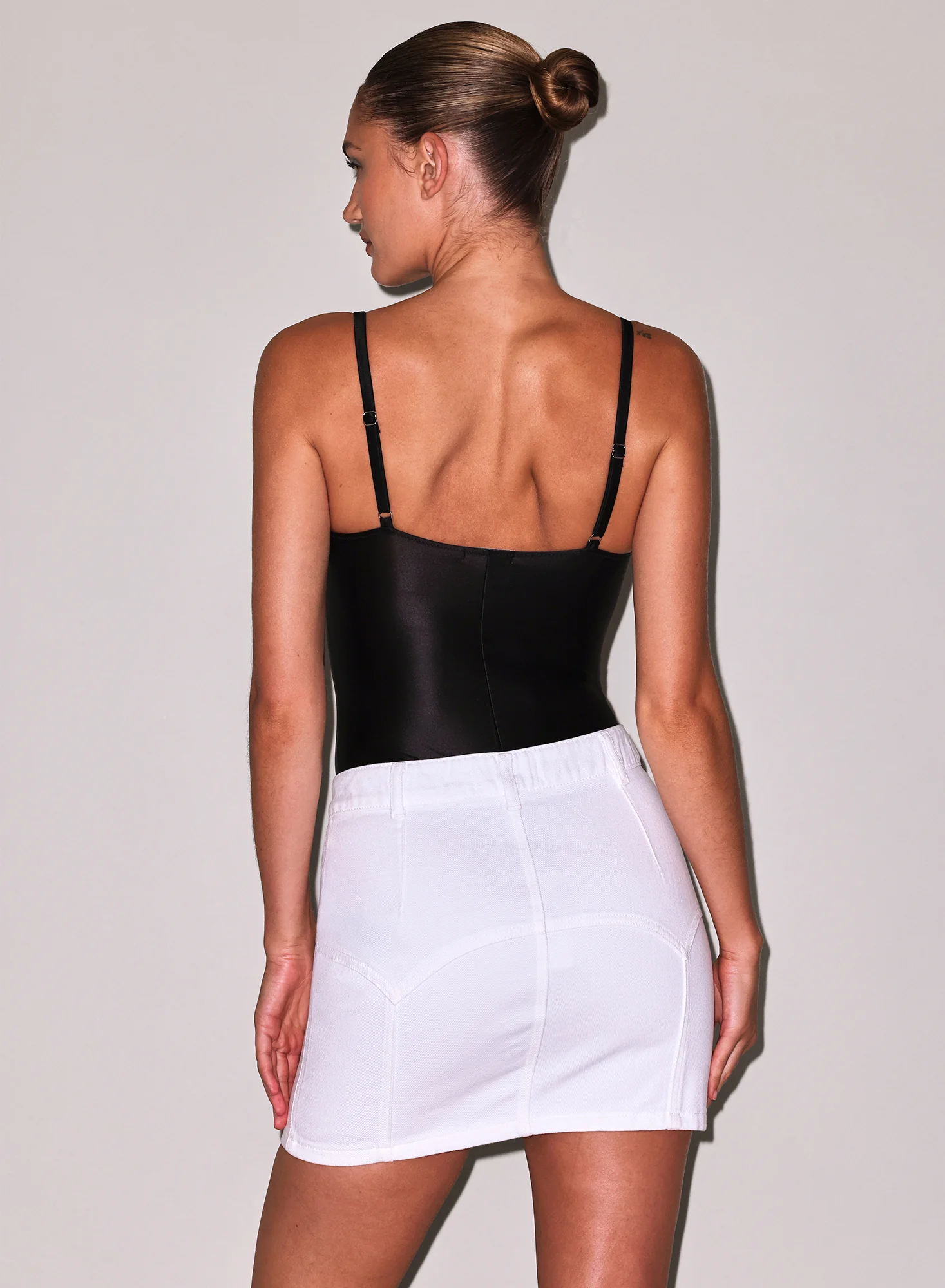 Le Gloss Wireless Bodysuit - Image 6